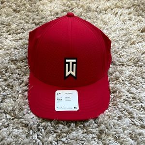 Nike Tiger Woods Adult Unisex Golf Hat-NEW